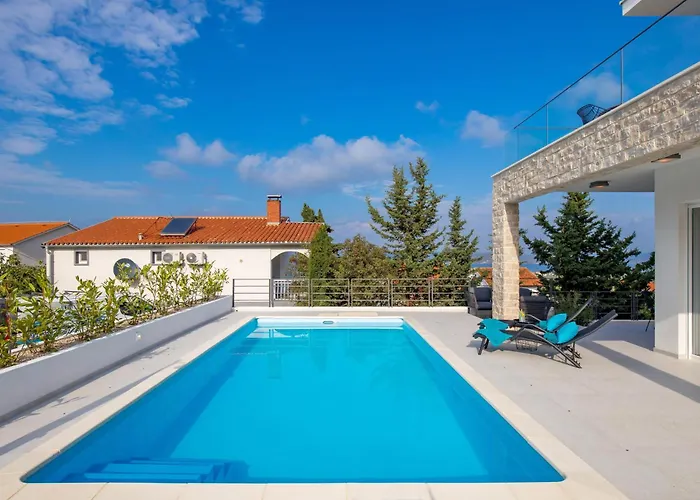 Villa Mare & Skye