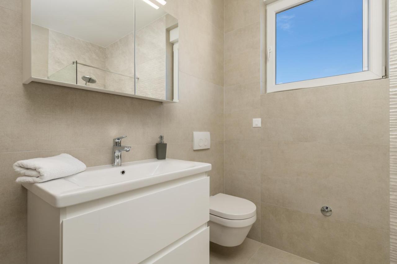 Mare & Skye Apartment Murter